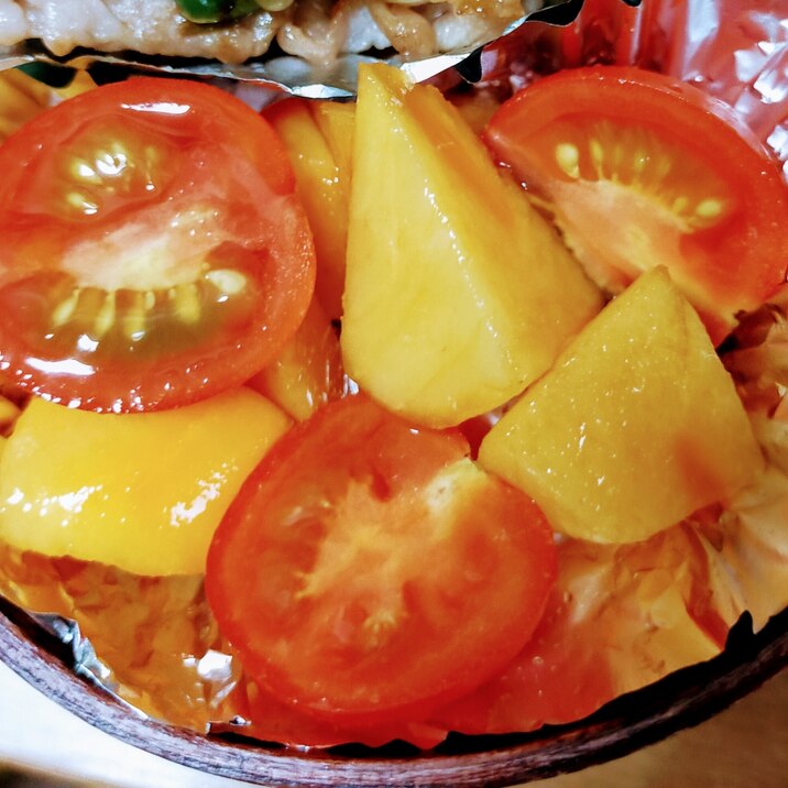 柿とプチトマトのバルサミコ酢ハニー